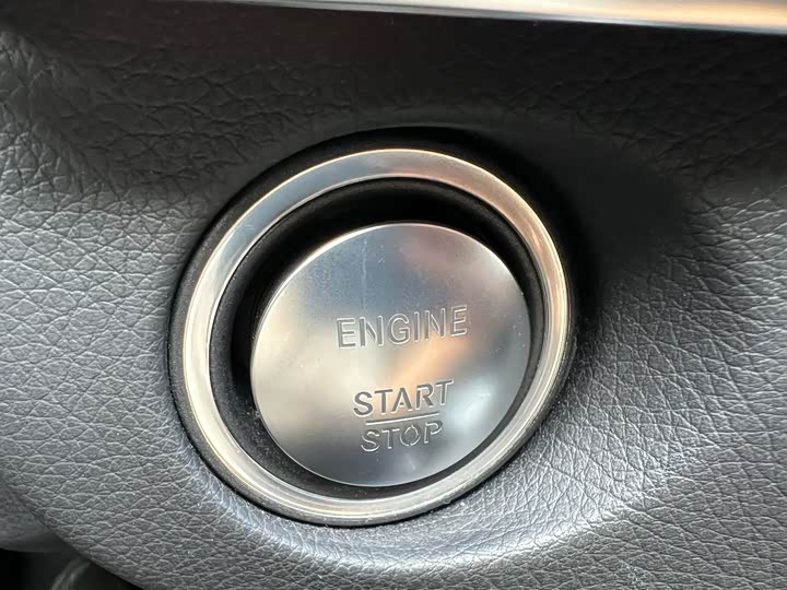 Mercedes-Benz E-Class 2015 E 260 L Sport — фото 35