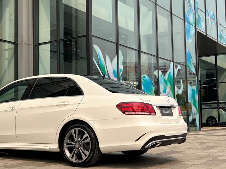 Mercedes-Benz E-Class 2015 E 260 L Sport — фото 12