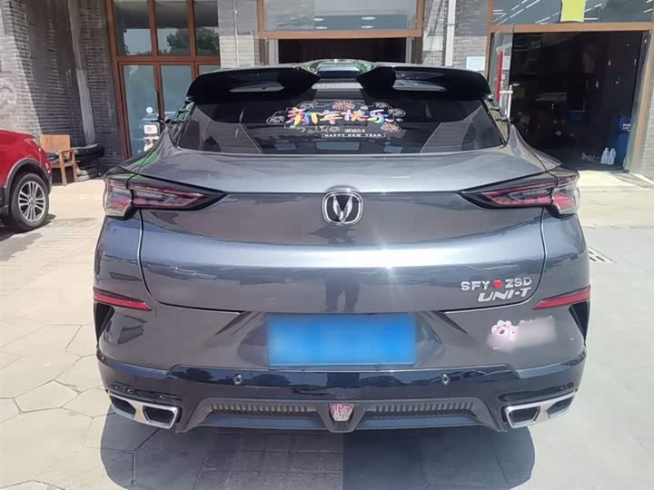 Changan UNI-T 2023 1.5 T Premium — фото 6