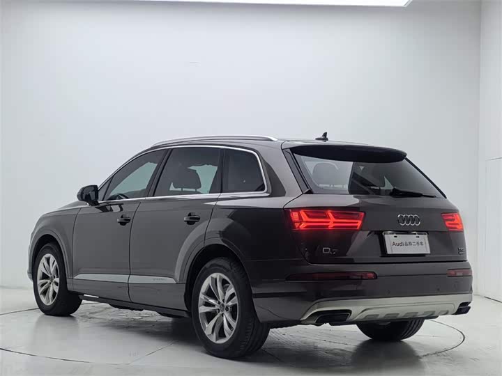 Audi Q7 2018 40 TFSI Comfort — фото 12