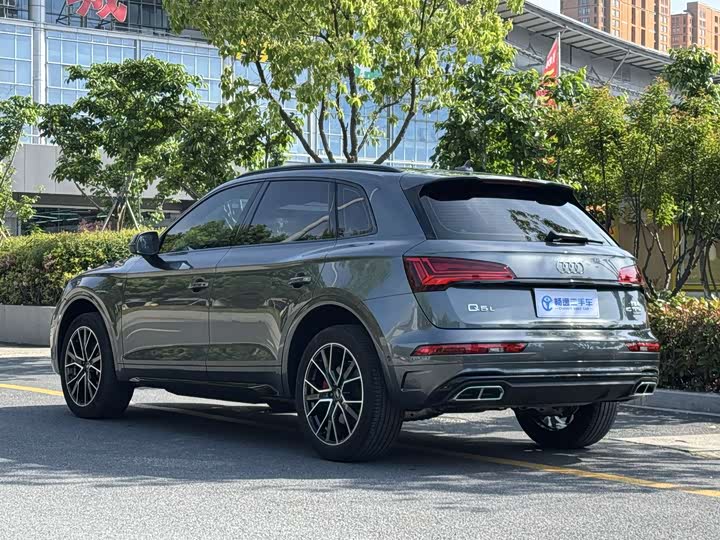Audi Q5L 2024 45 TFSI — фото 6