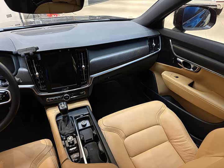 Volvo V90 2019 Cross Country T 5 AWD V — фото 10