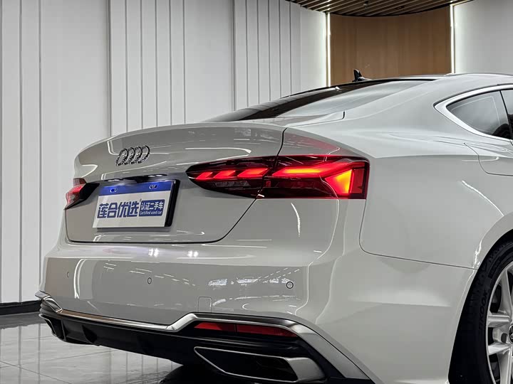 Audi A5 2023 Sportback 40 TFSI — фото 10