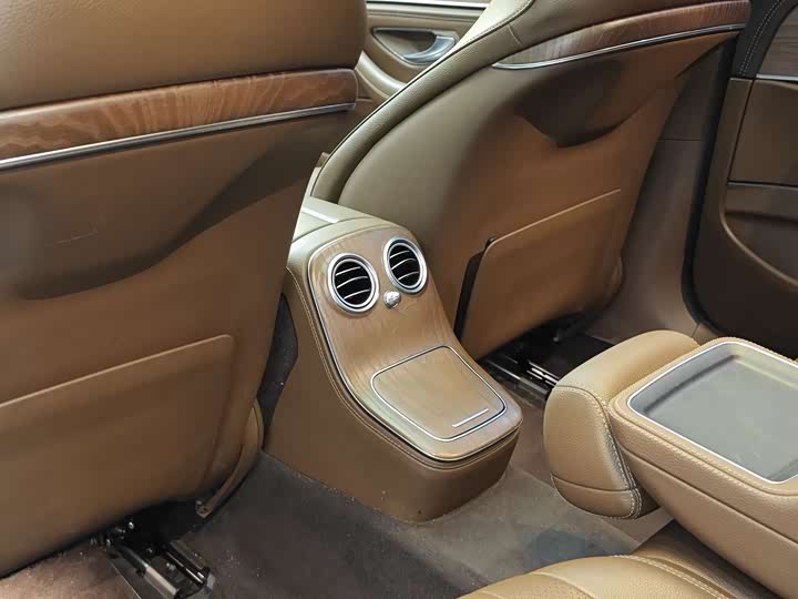 Mercedes-Benz E-Class 2021 E 300 L — фото 24