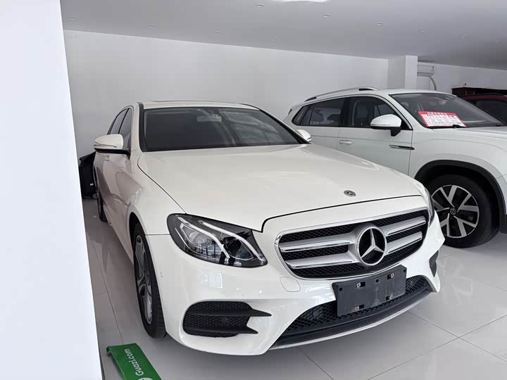 Mercedes-Benz E-Class 2018 E 200 L Sport — фото 3