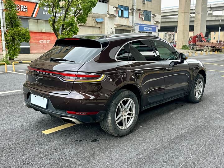 Porsche Macan 2020 Macan 2.0 T — фото 13