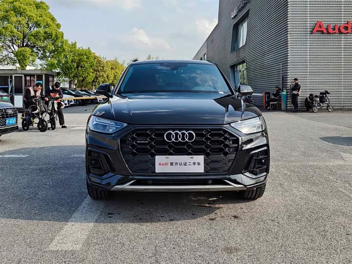 Audi Q5L 2025 40 TFSI — фото 2