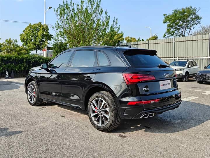 Audi Q5L 2025 40 TFSI — фото 4