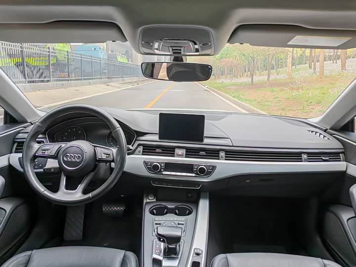 Audi A5 2017 Sportback 40 TFSI — фото 8