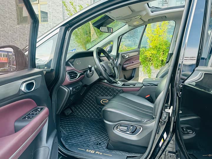 Trumpchi M6 2021 270 T DCT ( ) — фото 8