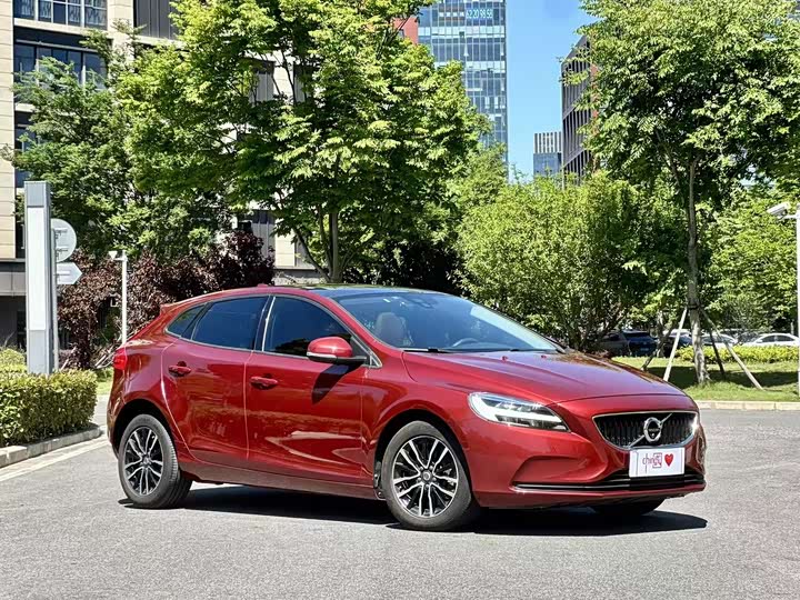 Volvo V40 2018 T 3 — фото 3