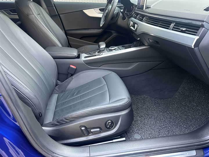 Audi A4L 2018 30 40 TFSI — фото 17