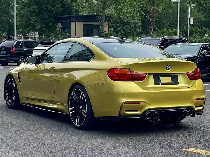 BMW M4 — фото 7