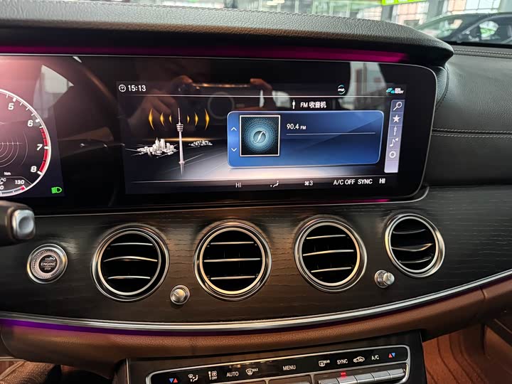 Mercedes-Benz E-Class 2019 E 300 L — фото 11