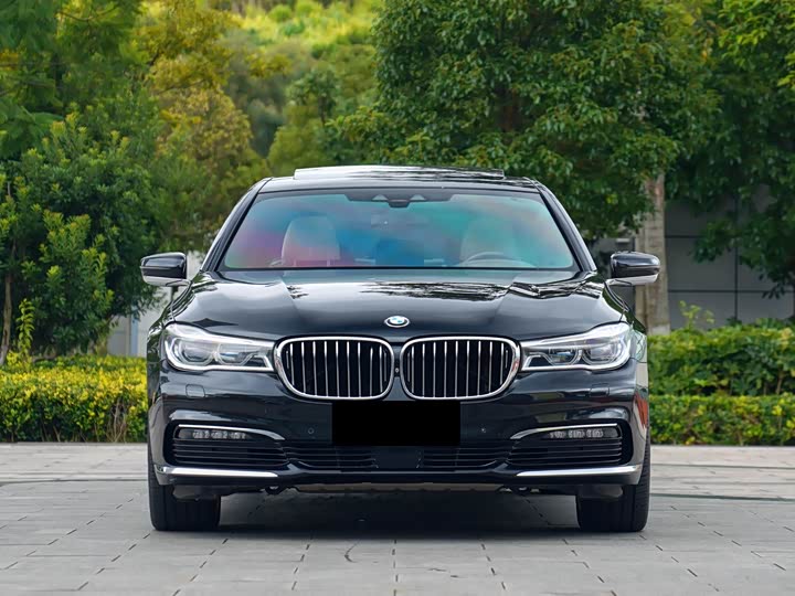 BMW 7-Series 2016 740 Li — фото 2
