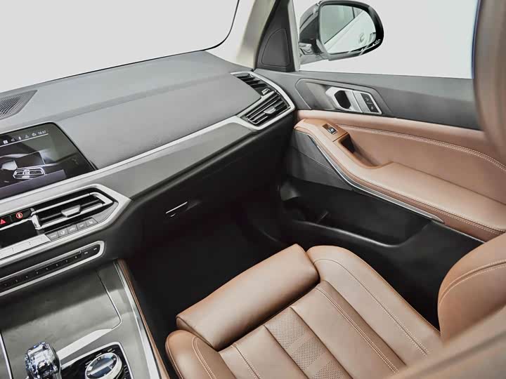 BMW X5 2019 x Drive 40i M — фото 26