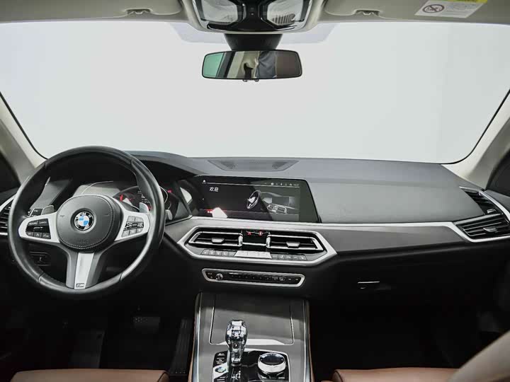 BMW X5 2019 x Drive 40i M — фото 29