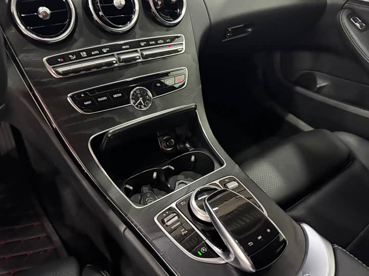 Mercedes-Benz C-Class 2018 C 180 L — фото 16