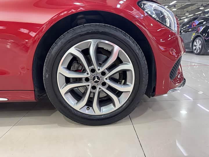 Mercedes-Benz C-Class 2018 C 180 L — фото 24