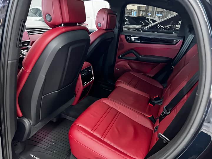 Porsche Cayenne 2019 Cayenne Coupé 3.0 T — фото 17