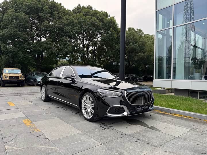 Maybach S-Class 2023 S 580 4 MATIC — фото 4