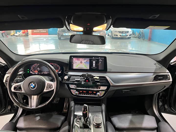 BMW 5 Series 525i M спортпакет — фото 5