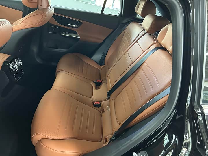 Mercedes-Benz GLC 2024 GLC 260 L 4 MATIC Luxury 5 — фото 10