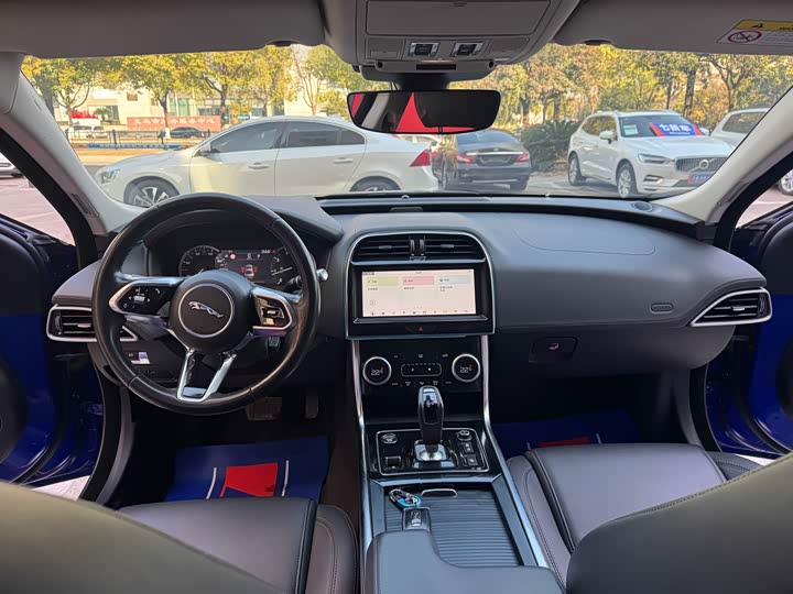 Jaguar XEL 2021 2.0 T 200 PS R-DYNAMIC — фото 14