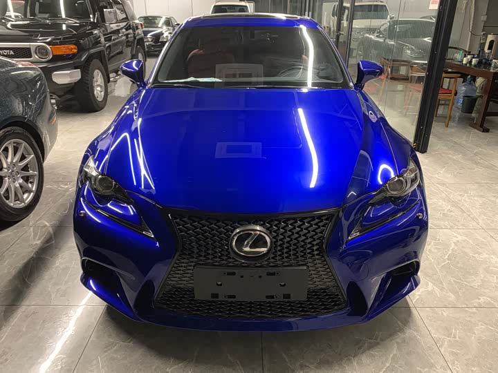 Lexus IS 2015 200t F SPORT — фото 2