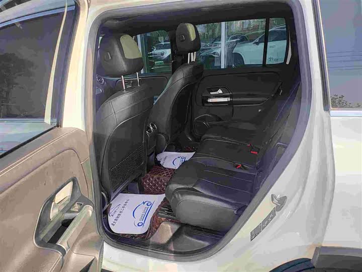 Mercedes-Benz GLB 2020 GLB 200 — фото 13