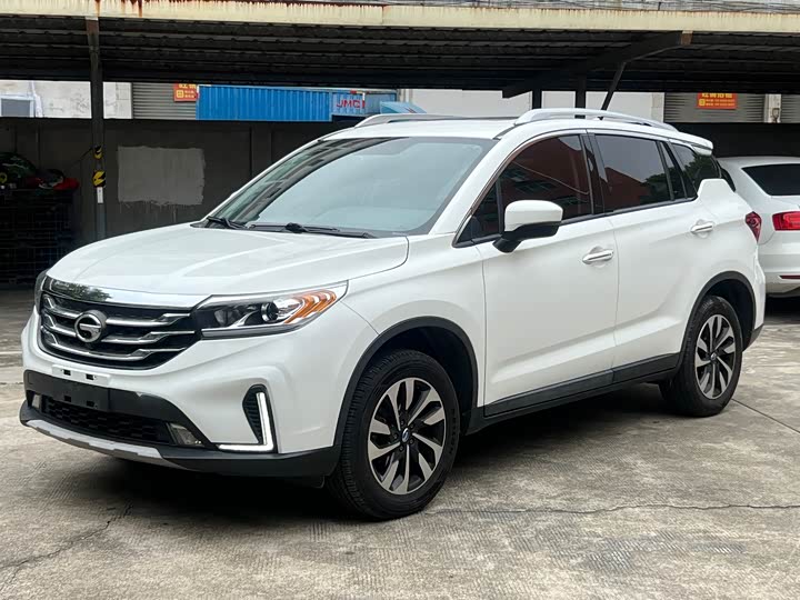 Trumpchi GS4 2018 200 T G-DCT 2 WD — фото 1