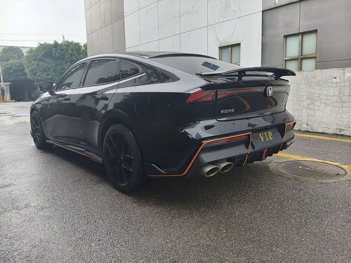Changan UNI-V 2022 1.5 T — фото 17