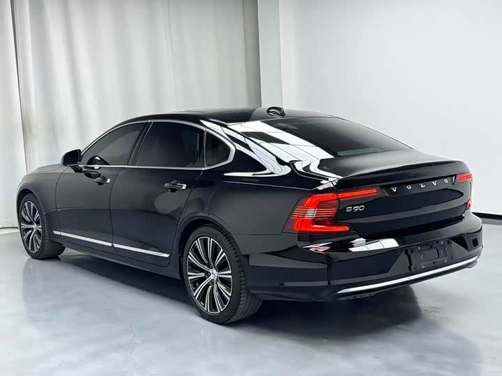 Volvo S90 2022 B 5 — фото 8