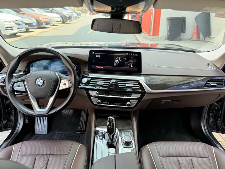 BMW 5 Series 525Li M спортпакет — фото 3