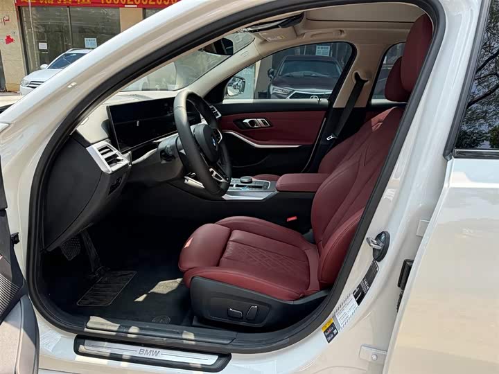 BMW i3 2024 e Drive 40 L — фото 4