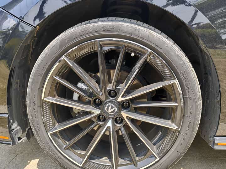 Changan UNI-V 2023 1.5 T — фото 15