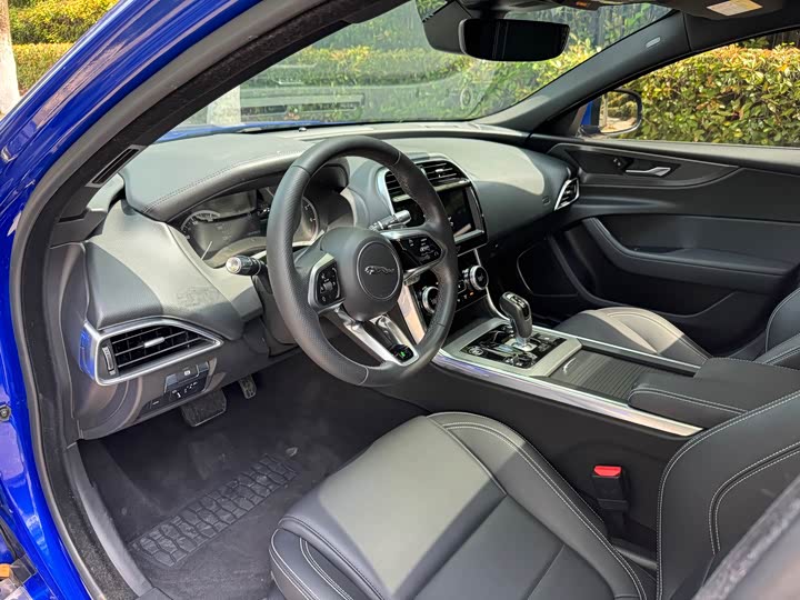 Jaguar XEL 2020 2.0 T 200 PS R-DYNAMIC — фото 6