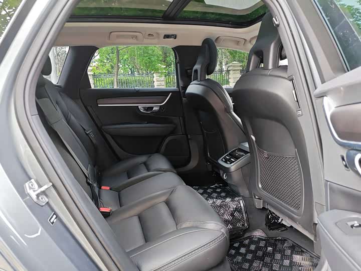 Volvo V90 2017 Cross Country T 5 AWD — фото 11