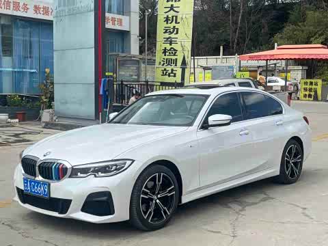 BMW 3-Series 2022 325i M — фото 11