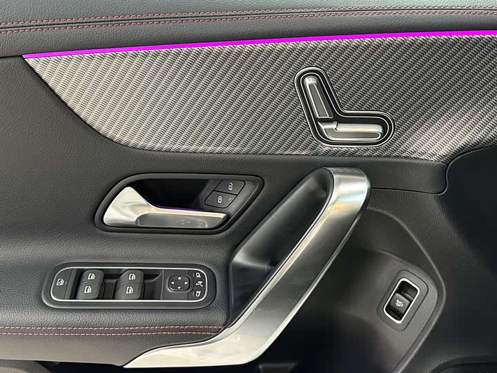 Mercedes-Benz A-Class 2024 A 200 L — фото 21