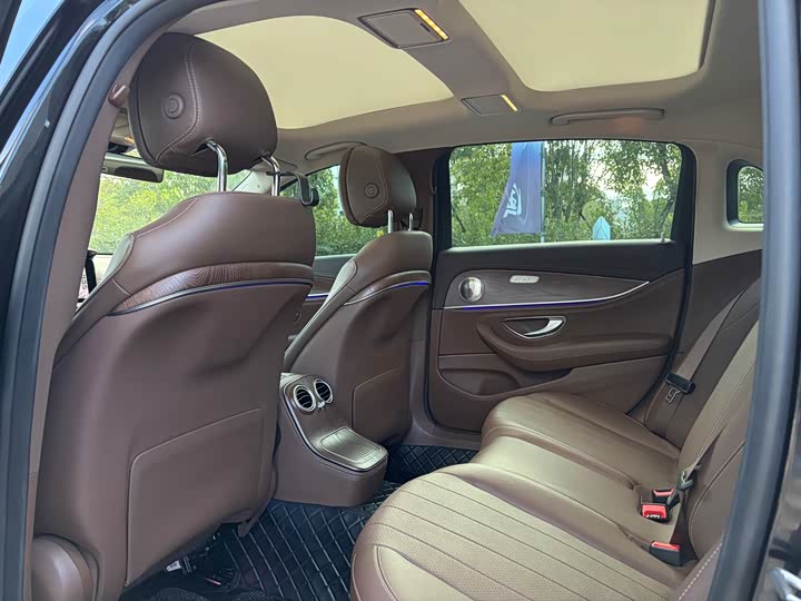 Mercedes-Benz E-Class E 300 L стиль — фото 8