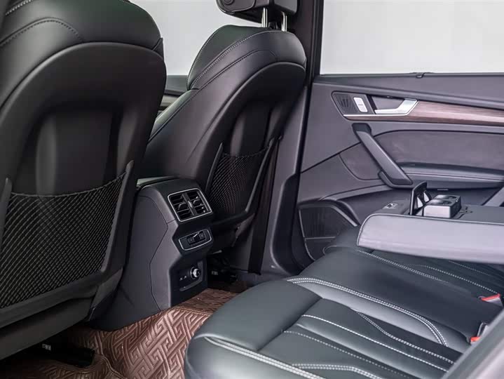 Audi Q5L 2024 45 TFSI — фото 7