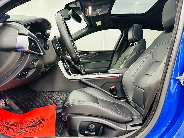 Jaguar XEL 2020 2.0 T 200 PS R-DYNAMIC — фото 4