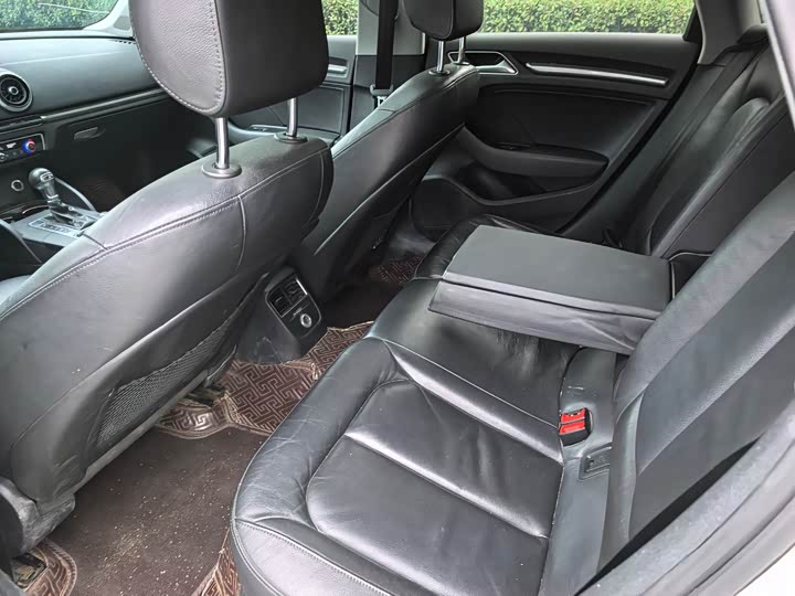 Audi A3 2019 Limousine 35 TFSI VI — фото 10