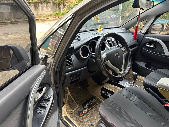 Changan CX20 2014 1.4 L IMT IV — фото 4