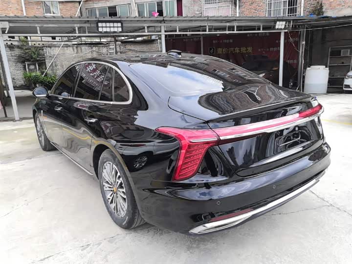 Hongqi H5 2024 2.0 T AT — фото 5