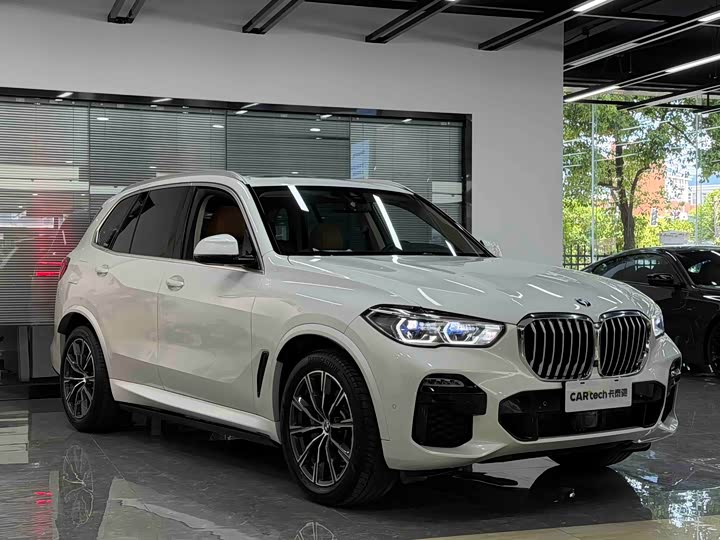 BMW X5 2020 x Drive 40i M — фото 3