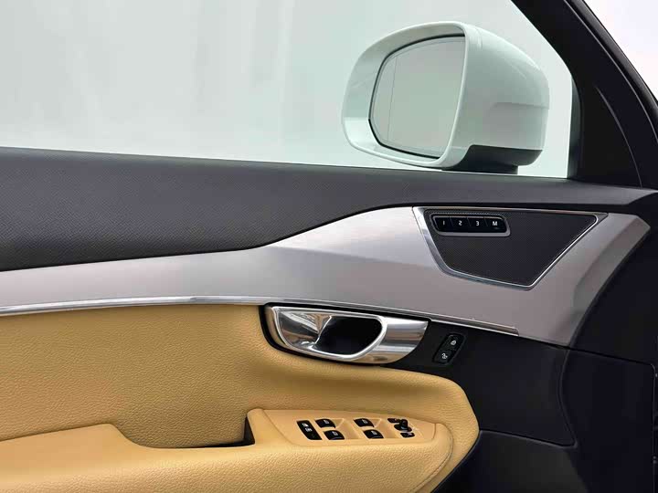 Volvo XC90 2015 T 6 7 — фото 13