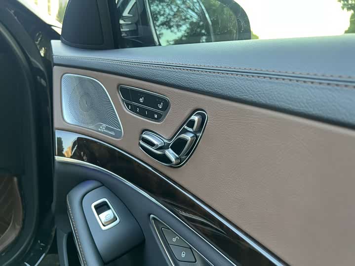 Maybach S-Class 2018 S 450 4 MATIC — фото 15