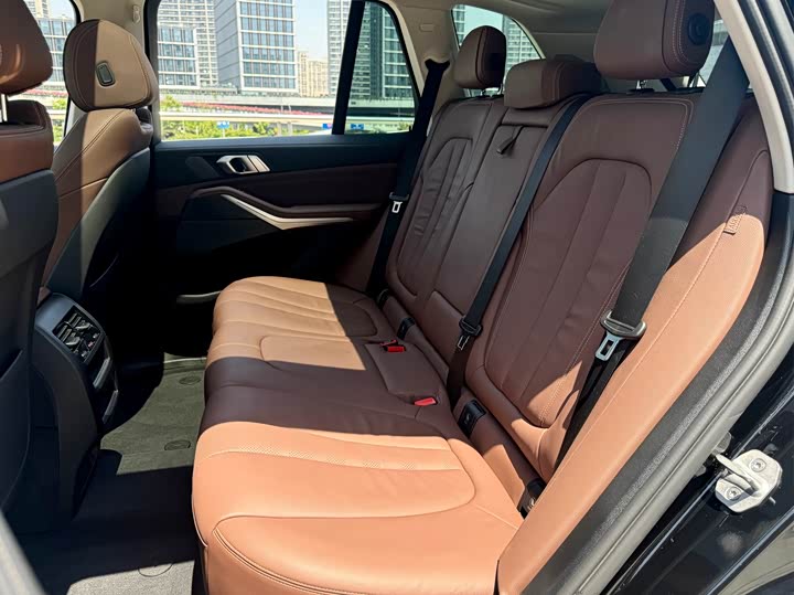 BMW X5 2021 x Drive 40i M — фото 10
